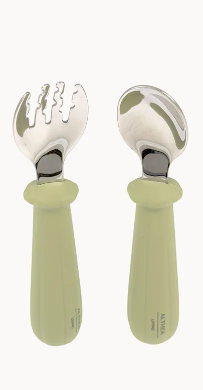 Juego-de-tenedor-y-cuchara-verde-01